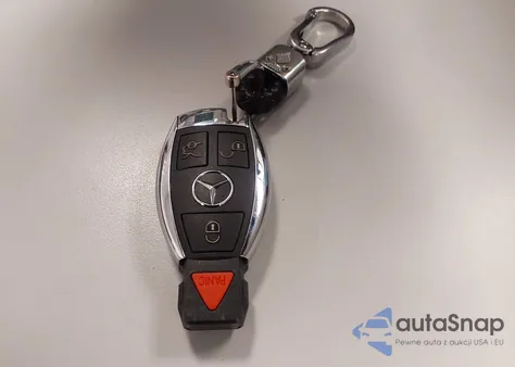 2011 Mercedes-Benz Gl 450 4Matic z USA, uszkodzony, nr VIN 4JGBF7BE8BA752465